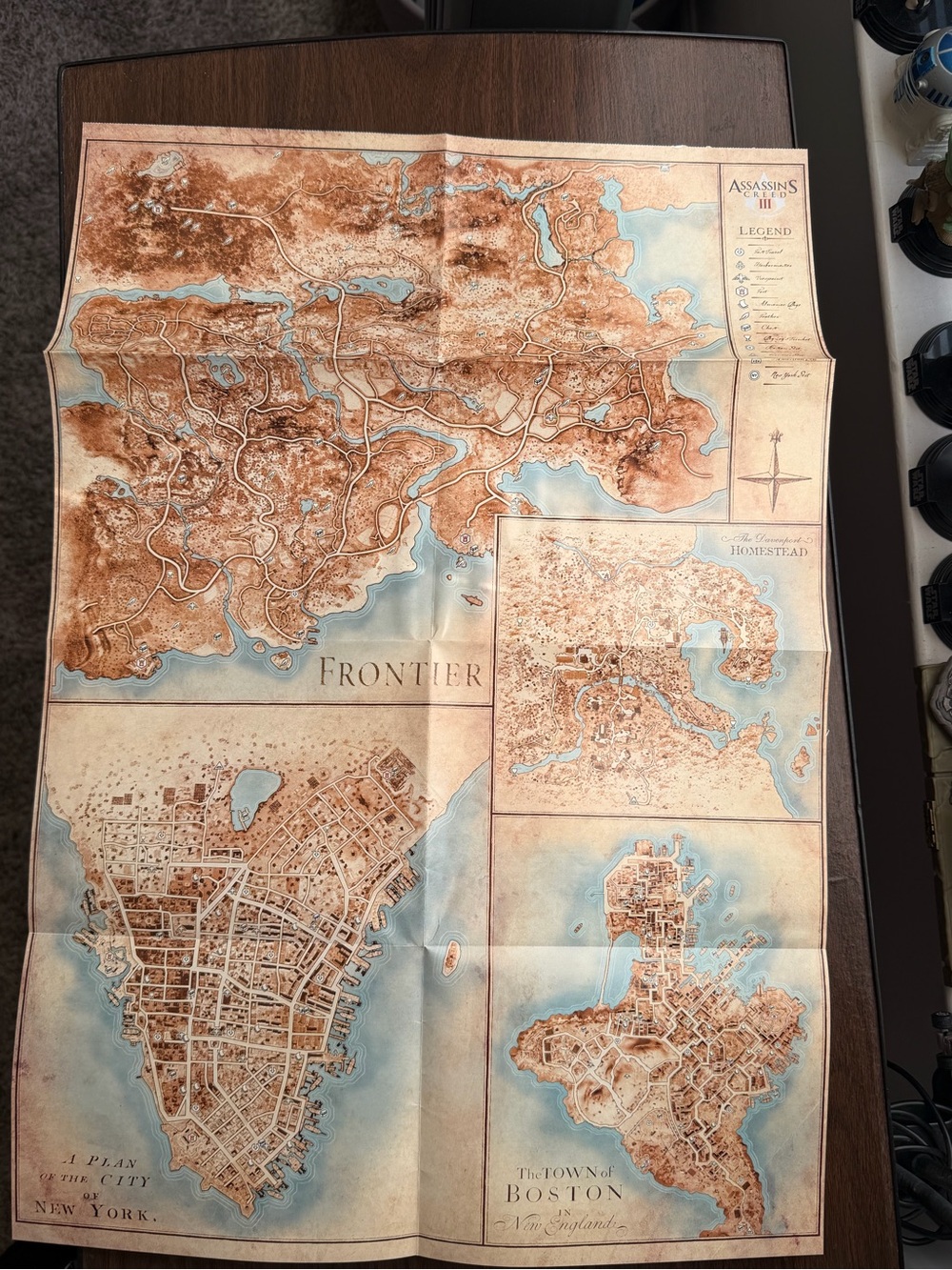Assassin's Creed III Official Guide - - White/Gray Cover - Picture 4 of 4